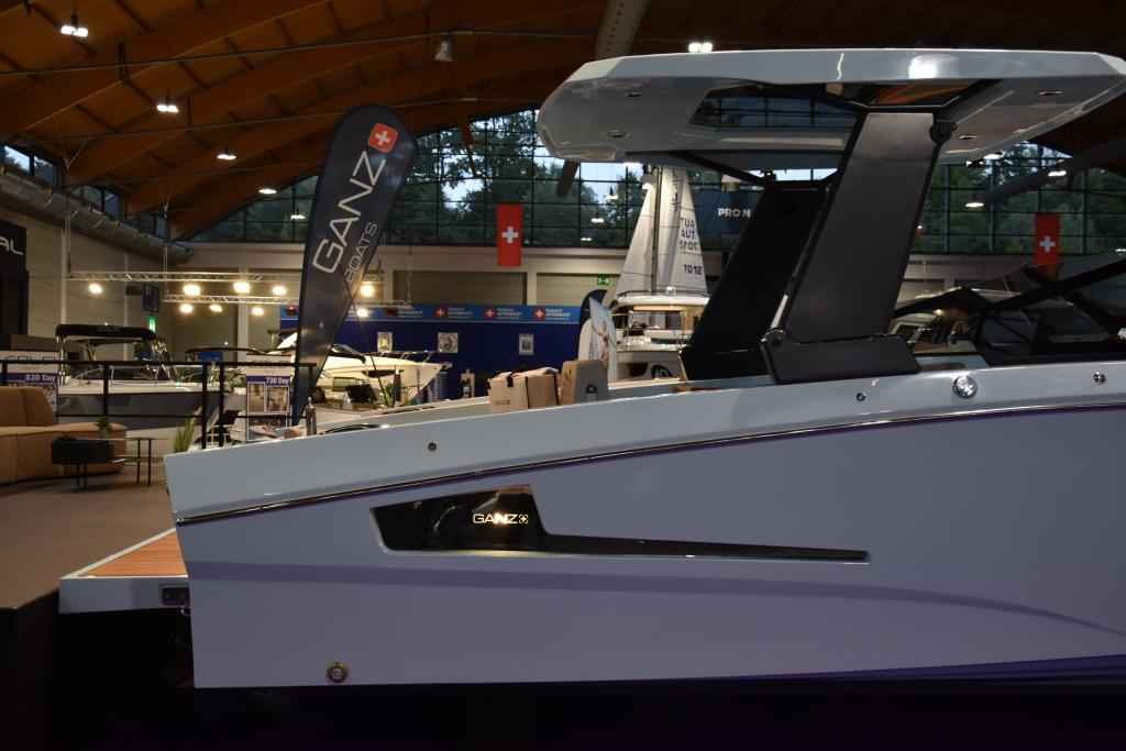 Motorboot Ganz Boats Ovation 7X Cruiser