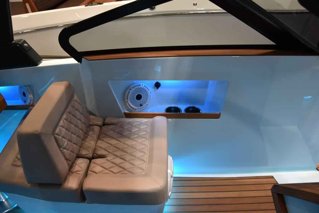 Motorboot Ganz Boats Ovation 7X Open