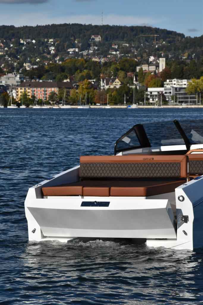 Motorboot Ganz Boats Ovation 7X Cruiser