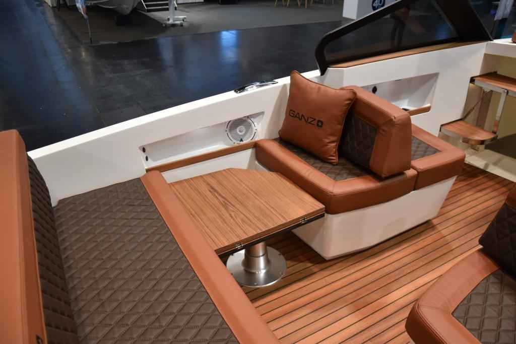 Motorboot Ganz Boats Ovation 7X Cruiser