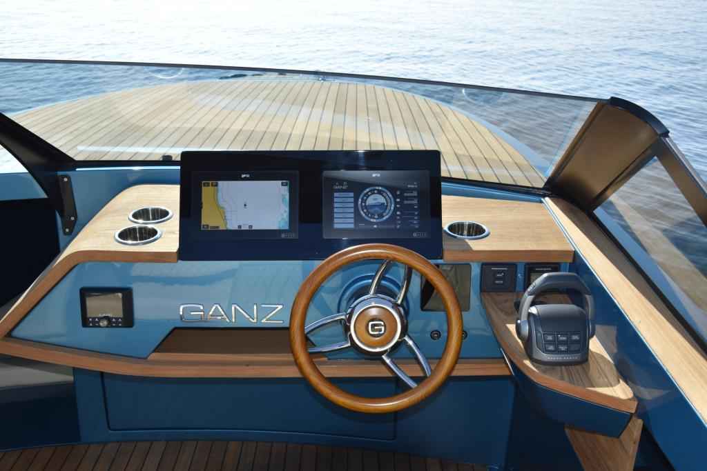 Motorboot Ganz Boats Ovation 7X Cruiser