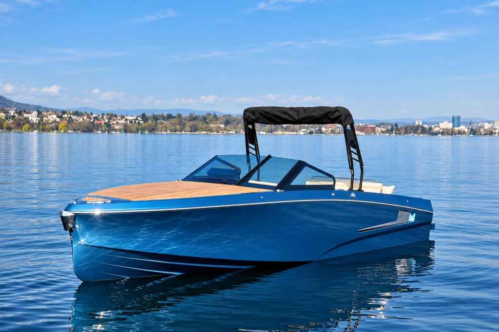 Motorboot Ganz Boats Ovation 7X Cruiser