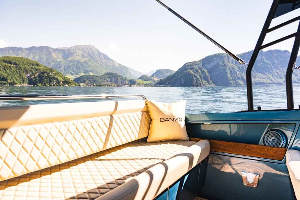 Motorboot Ganz Boats Ovation 7X Open