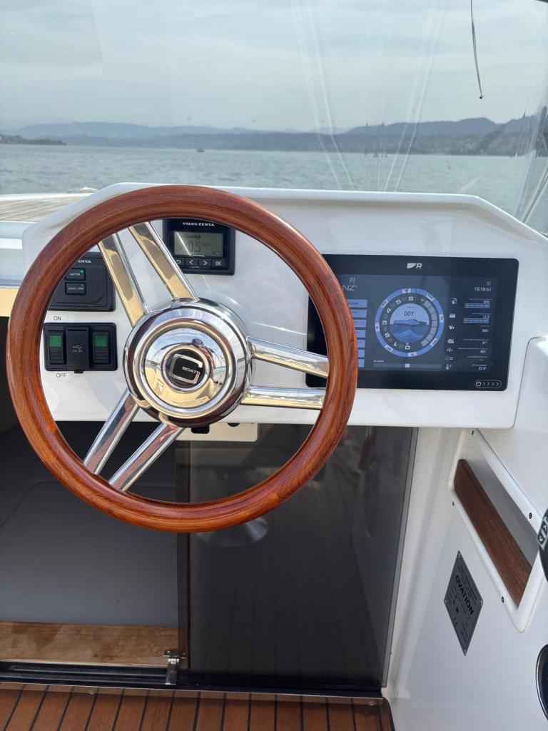 Motorboot Ganz Boats Ovation 6.8