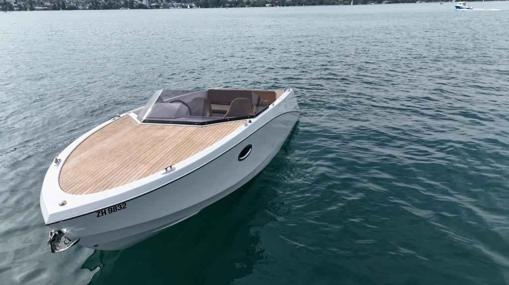 Motorboot Ganz Boats Ovation 6.8