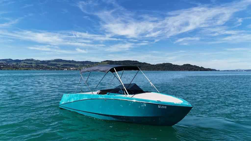 Motorboot Ganz Boats Ovation 6.8