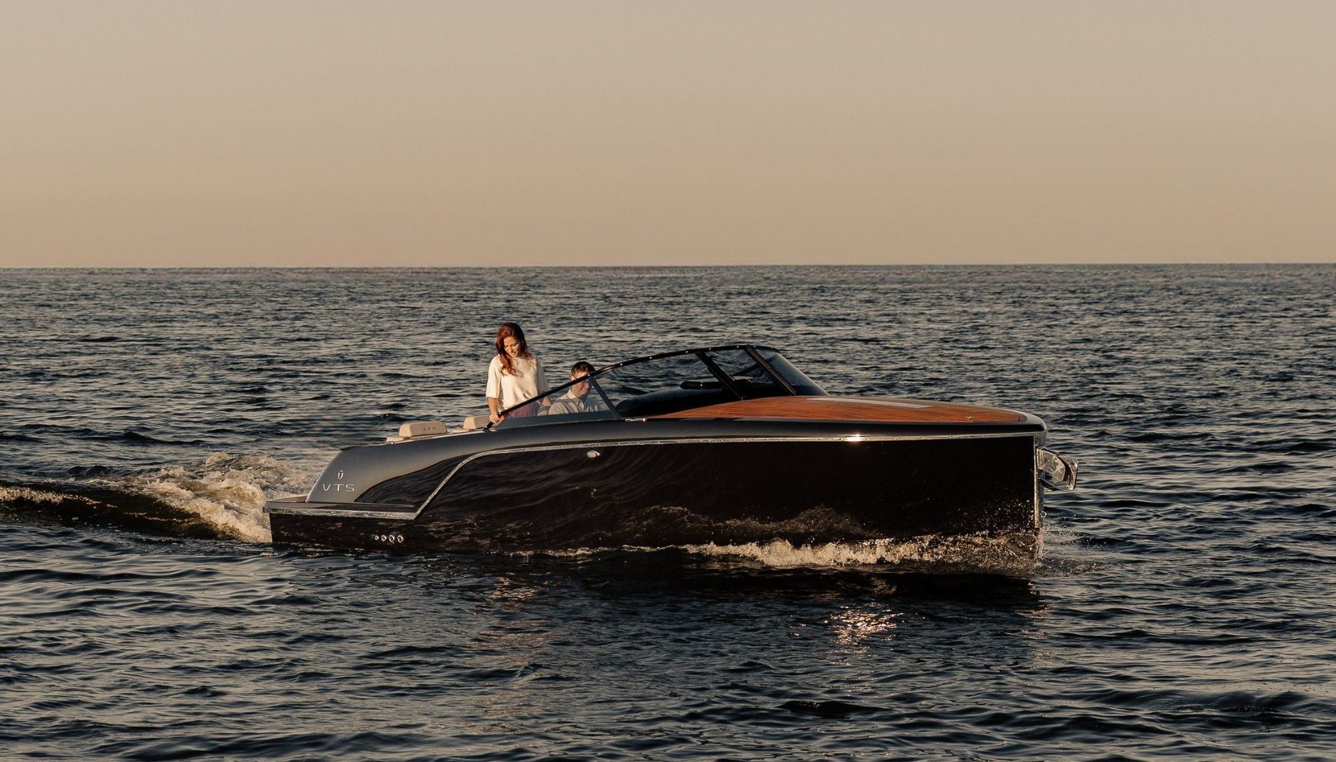 Motorboot Purevolt Flying Shark 7.7