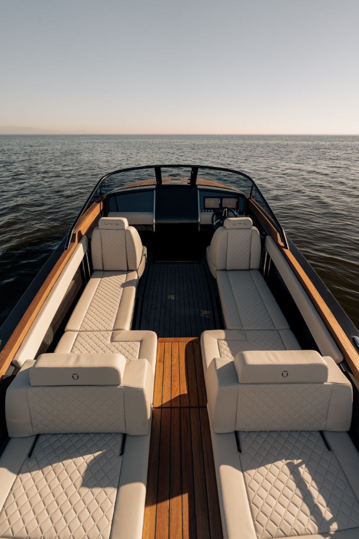 Motorboot VTS Flying Shark 7.7