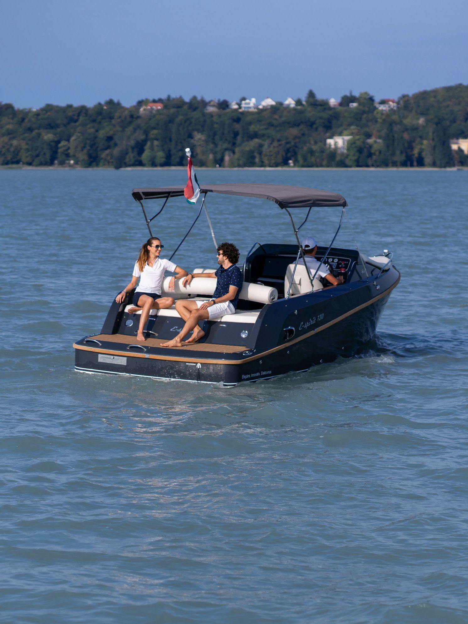 Motorboot Stickl E-Spirit 730