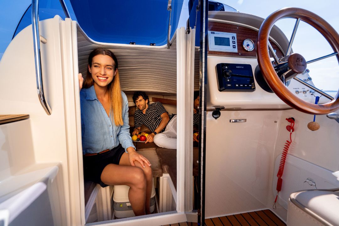 Motorboot Stickl E-Spirit 730