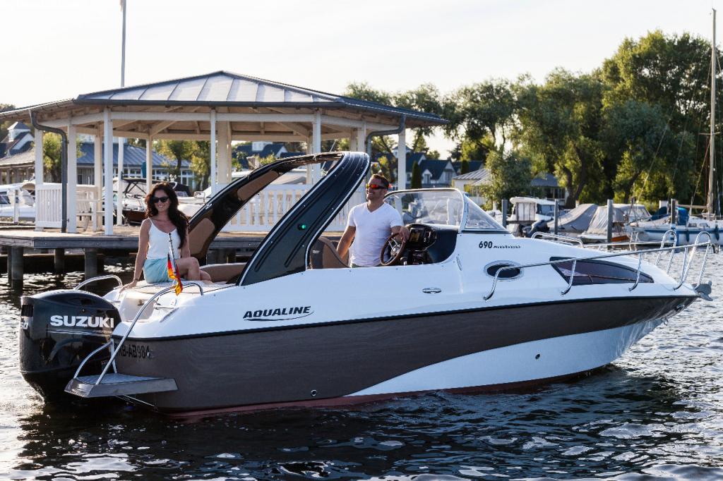 Motorboot AQUALINE 690