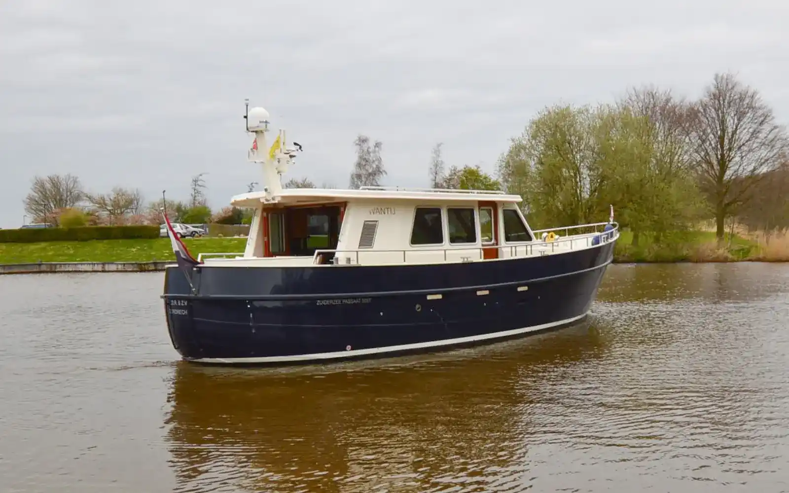 Motorboot Pasterkamp B.V. - Jacht- & Scheepsbouw - Emmeloord - Holland Zuiderzee Passaat 50 ST