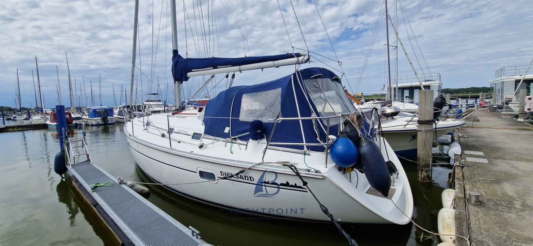 Motorboot Beneteau Oceanis 361 Lift Keel
