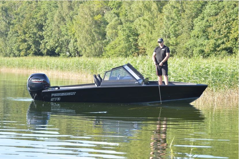 Motorboot Raubfischzentrum Powerboat 570 DC