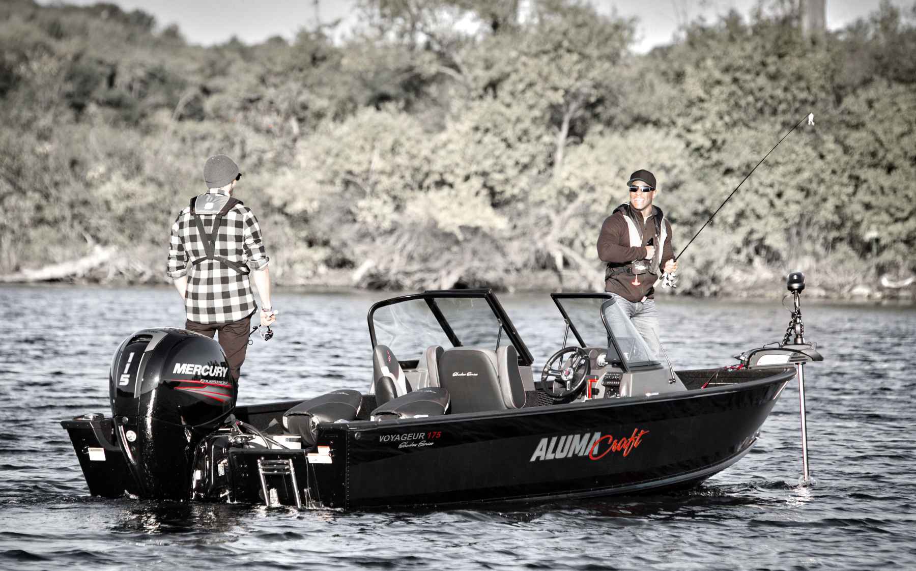 Motorboot AlumaCraft Voyageur 175 Sport Shadow Series