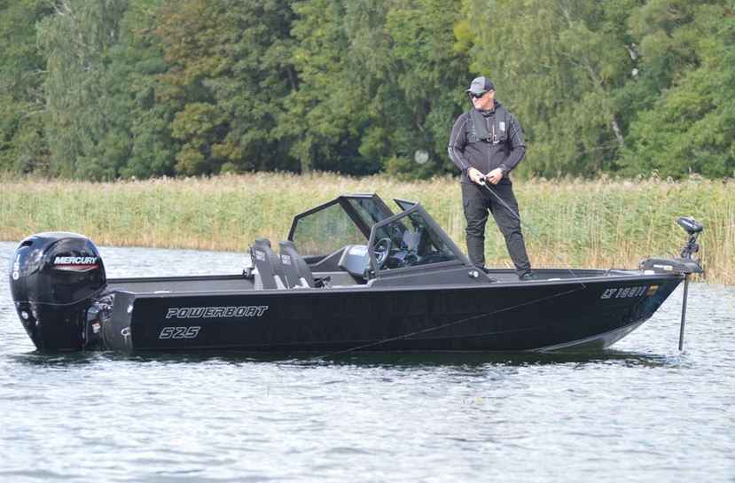 Motorboot Raubfischzentrum - Frederic Frey Powerboat 520 DC