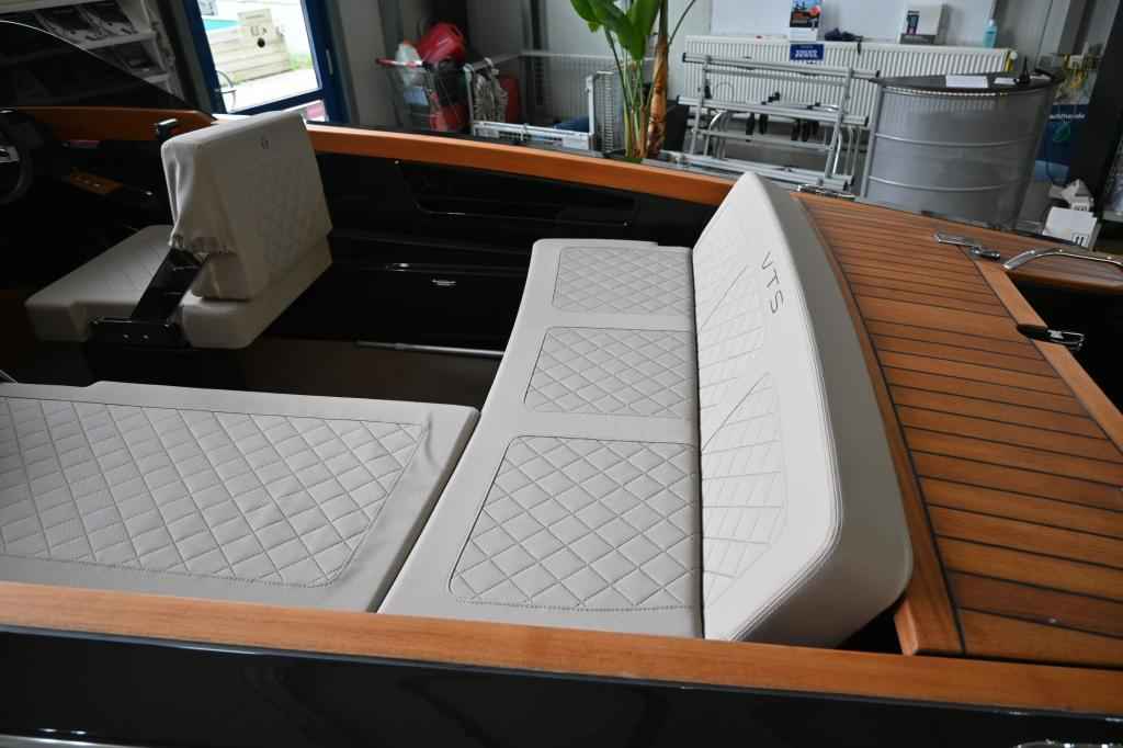 Motorboot Flying Shark 5.7 Classic