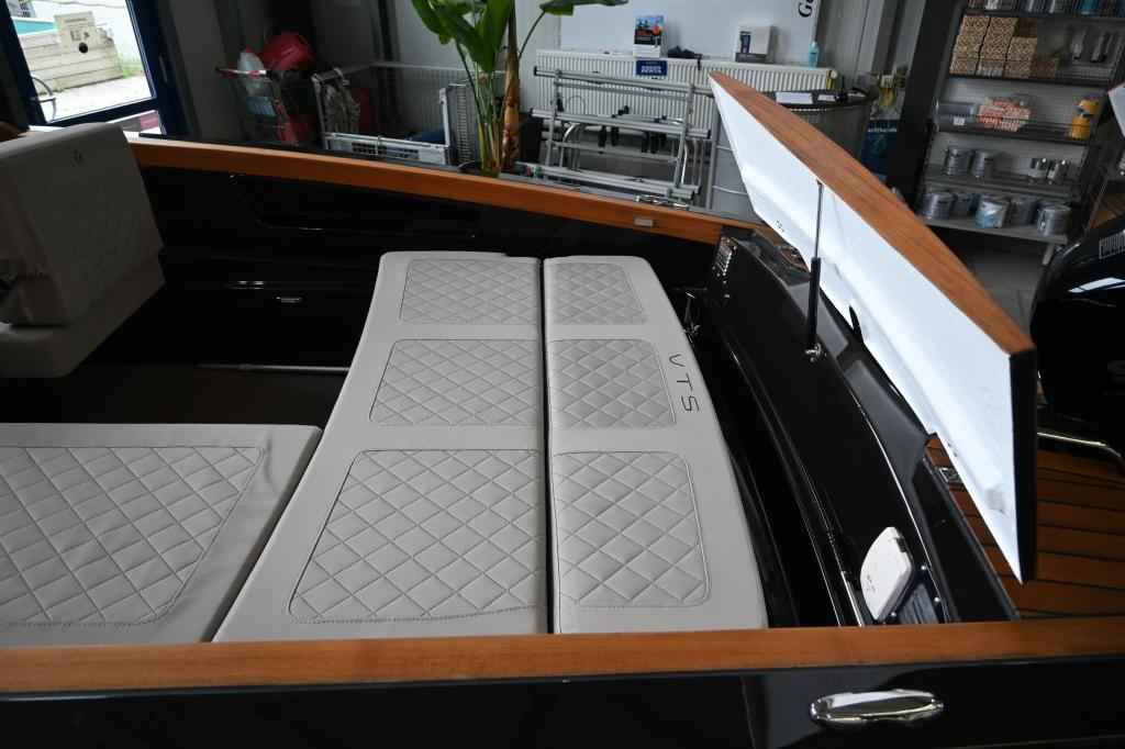 Motorboot Flying Shark 5.7 Classic