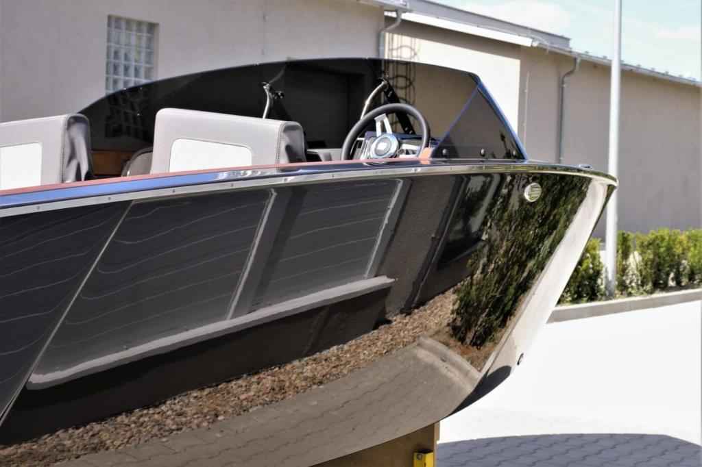 Motorboot Flying Shark 5.7 Bowrider