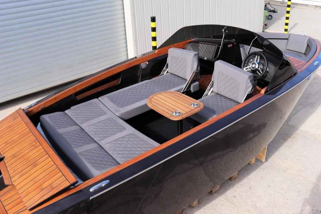 Motorboot Flying Shark 5.7 Bowrider