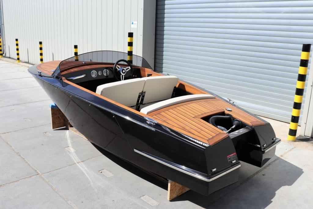 Motorboot VTS Boats Flying Shark 4.2