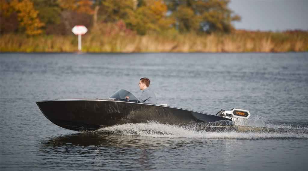 Motorboot VTS Boats Flying Shark 4.2