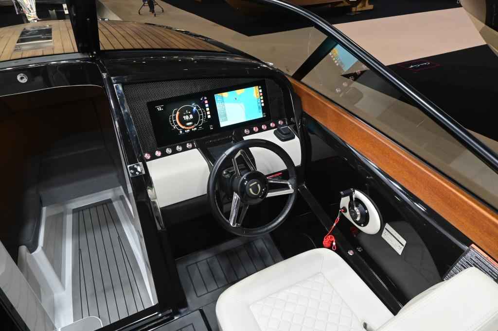 Motorboot VTS Boats Flying Shark 7.7 Classic