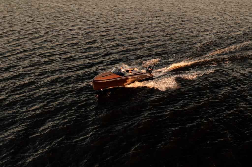 Motorboot VTS Boats Flying Shark 7.7 Classic