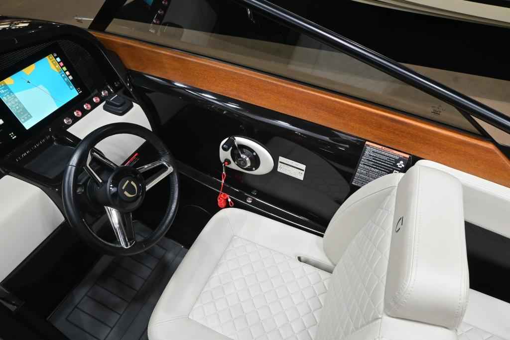 Motorboot VTS Boats Flying Shark 7.7 Classic
