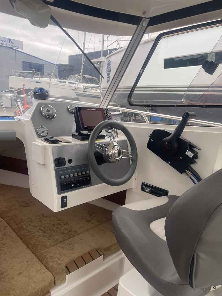 Motorboot Atlantic Marine Adventure 660