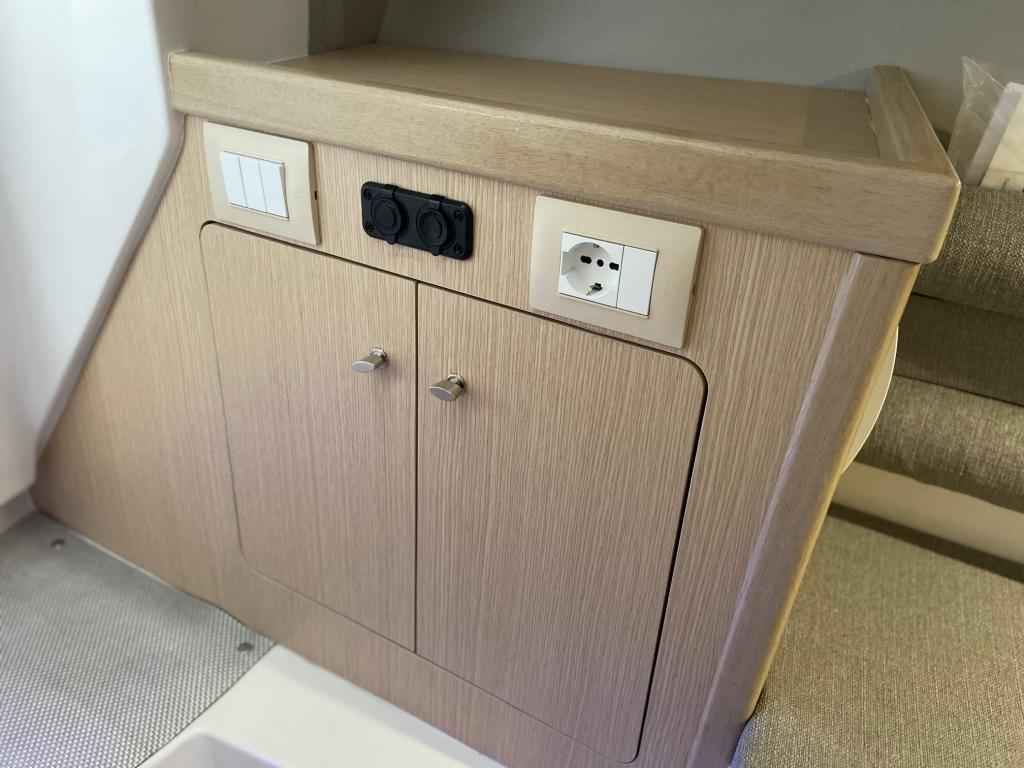 Motorboot Saver 750 W.A. mit Mercury F 200 V6