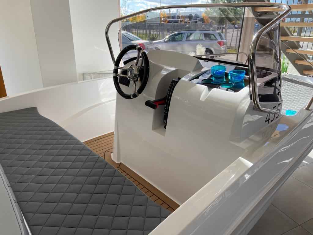 Motorboot Infinity INFINFITY 455 MC mit Mercury F30ELPT