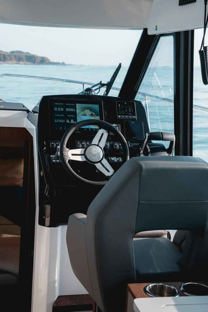 Motorboot Beneteau Antares 9 V2 New Modell !!!
