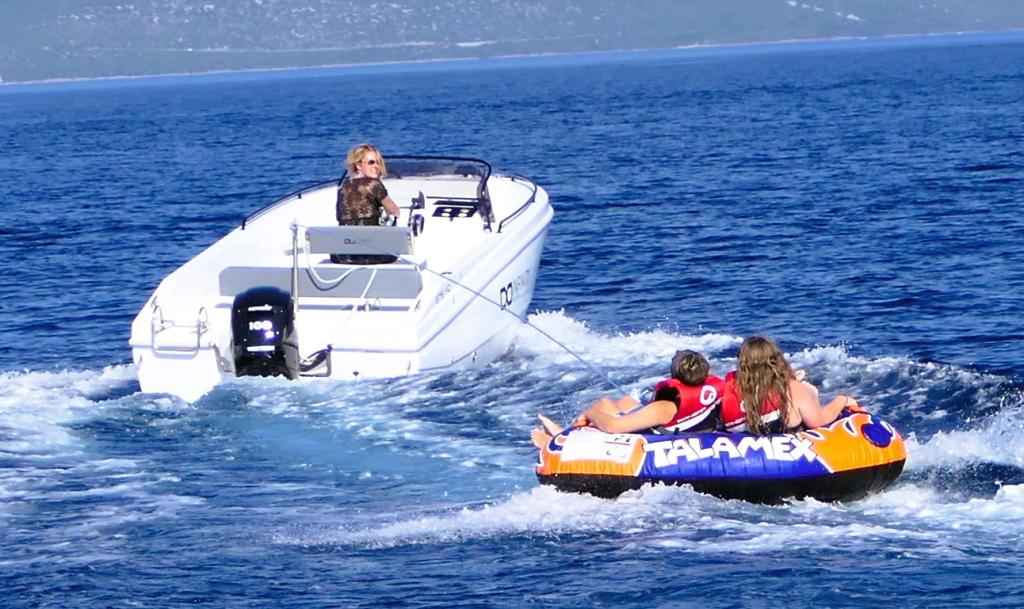 Motorboot Infinity 575 MC mit Suzuki DF 100 BTL