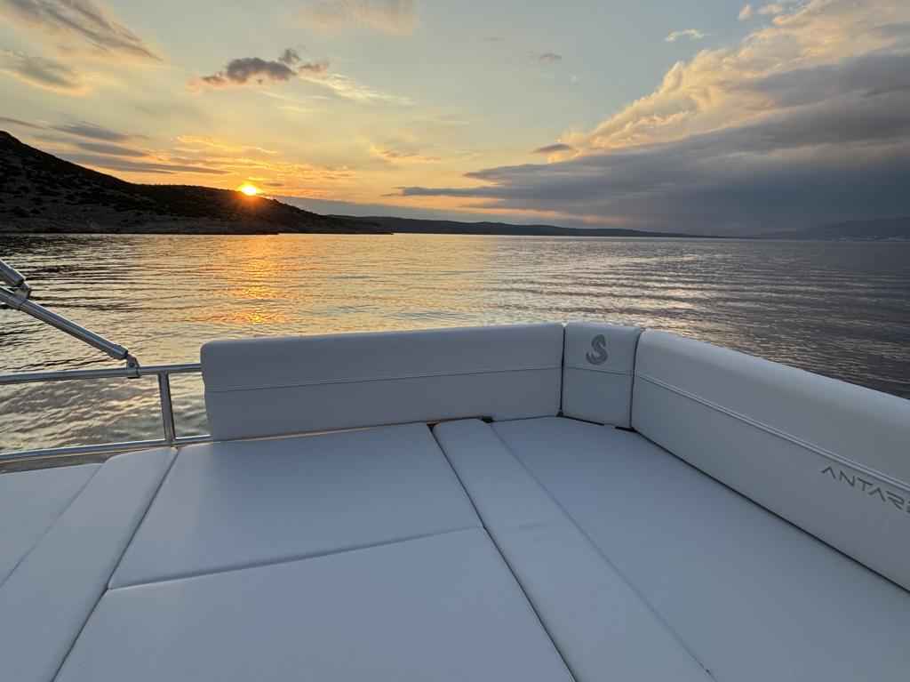 Motorboot Beneteau Antares 11 Fly TOP Ausstattung !!!