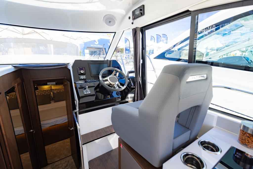 Motorboot Beneteau Antares 11 Fly TOP Ausstattung !!!