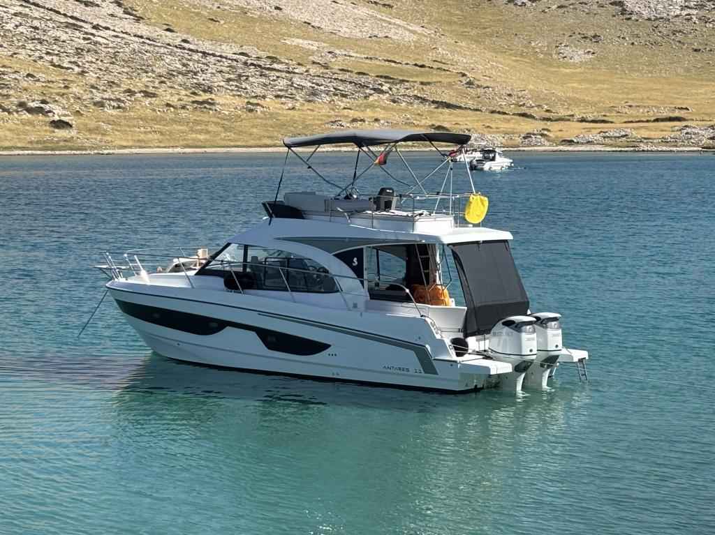 Motorboot Beneteau Antares 11 Fly TOP Ausstattung !!!