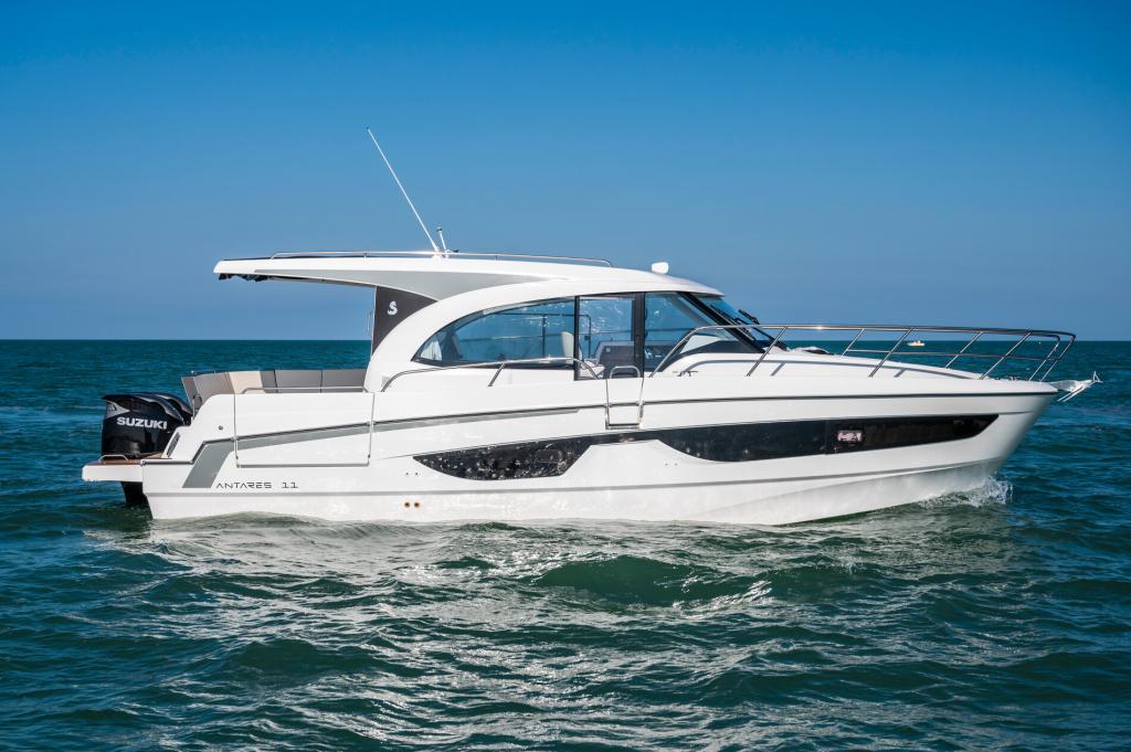 Motorboot Beneteau Antares 11  Coupe TOP Ausstattung !!!