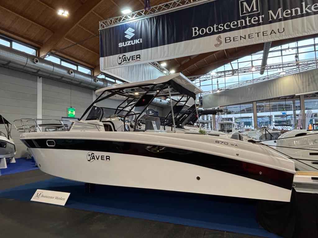 Motorboot Saver 870 WA mit 2x Suzuki DF200APX