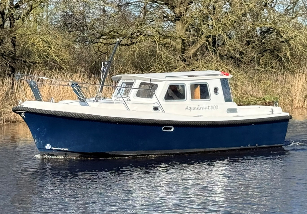 Motorboot Aquadraat 800