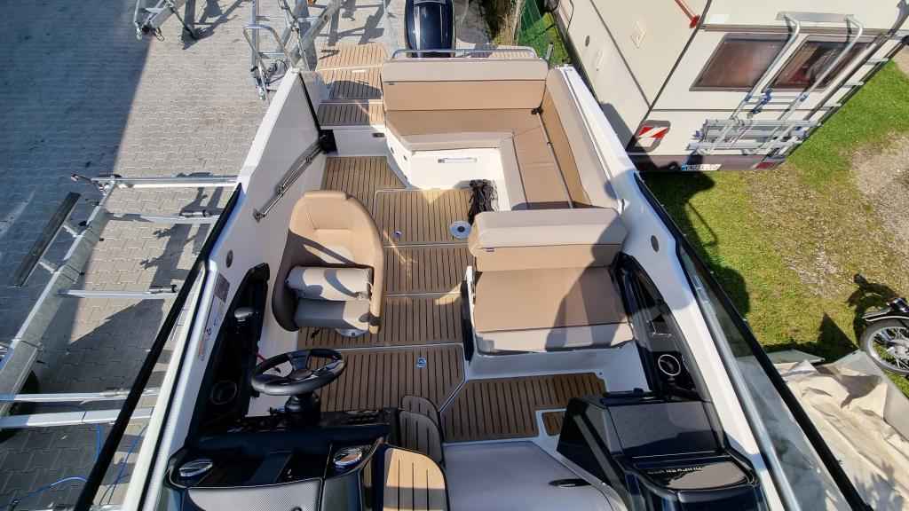 Motorboot Quicksilver Activ 755 Cruiser, bis 250PS & Trailer (NEU auf Bestellung)