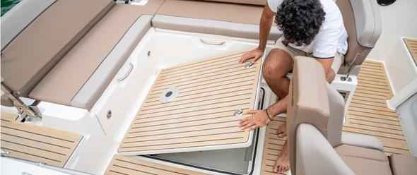Motorboot Quicksilver Activ 675 Cruiser & Trailer (auf Bestellung)