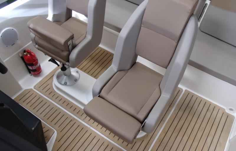 Motorboot Quicksilver Activ 605 Sundeck inkl. Trailer (auf Lager)