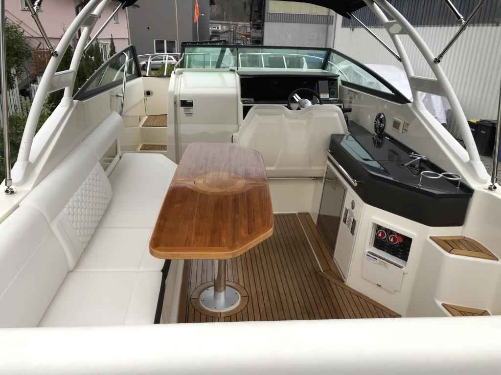 Motorboot Sea Ray Sundancer (DAE) 290 / TOP Zustand / Bodensee