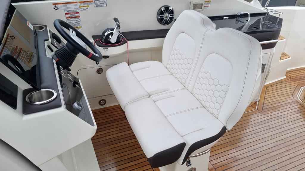 Motorboot Sea Ray Sundancer (DAE) 290 / TOP Zustand / Bodensee