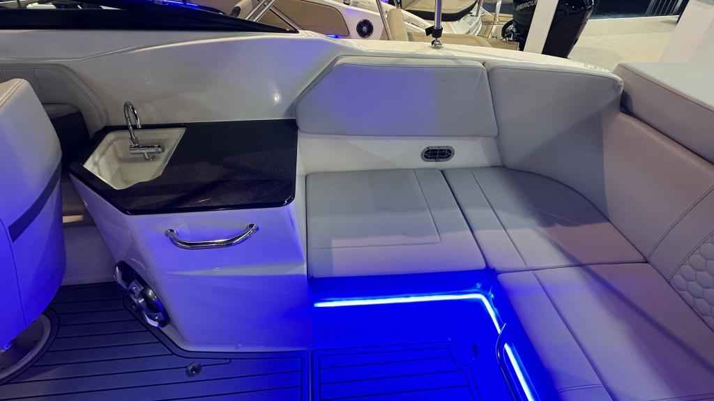 Motorboot Sea Ray Sunsport (SSE) 230 (Lagerboot) *HOT SUMMER SALE*