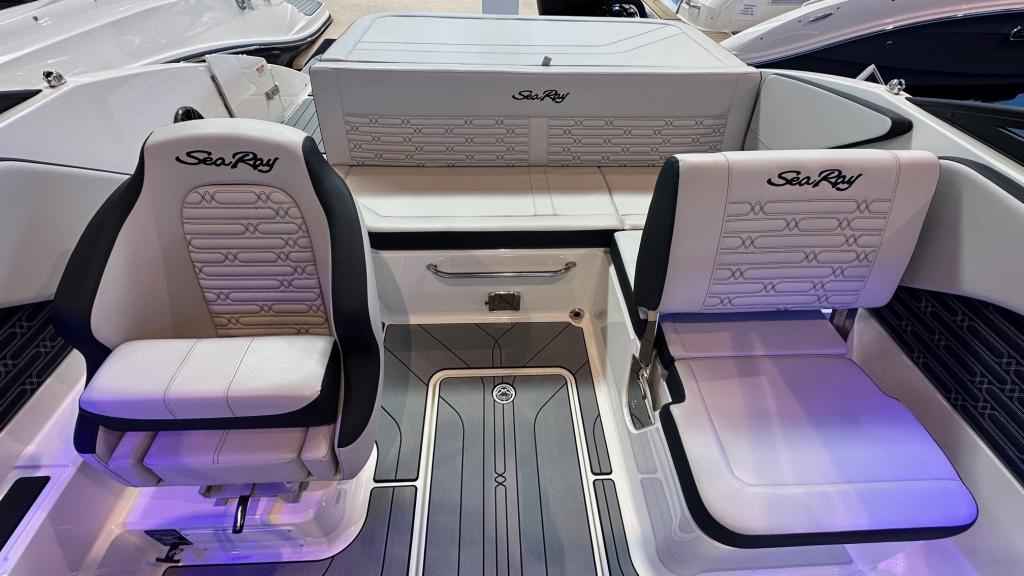 Motorboot Sea Ray SPXE 190 (Lagerboot) *HOT SUMMER SALE*