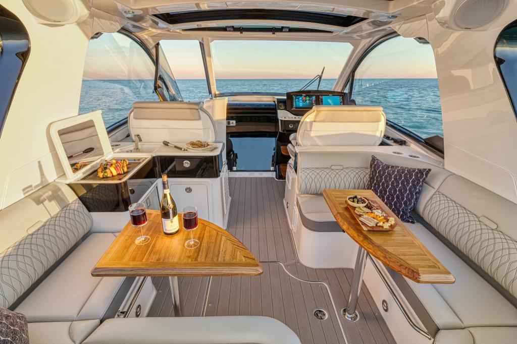 Motorboot Sea Ray Sundancer (DA) 370