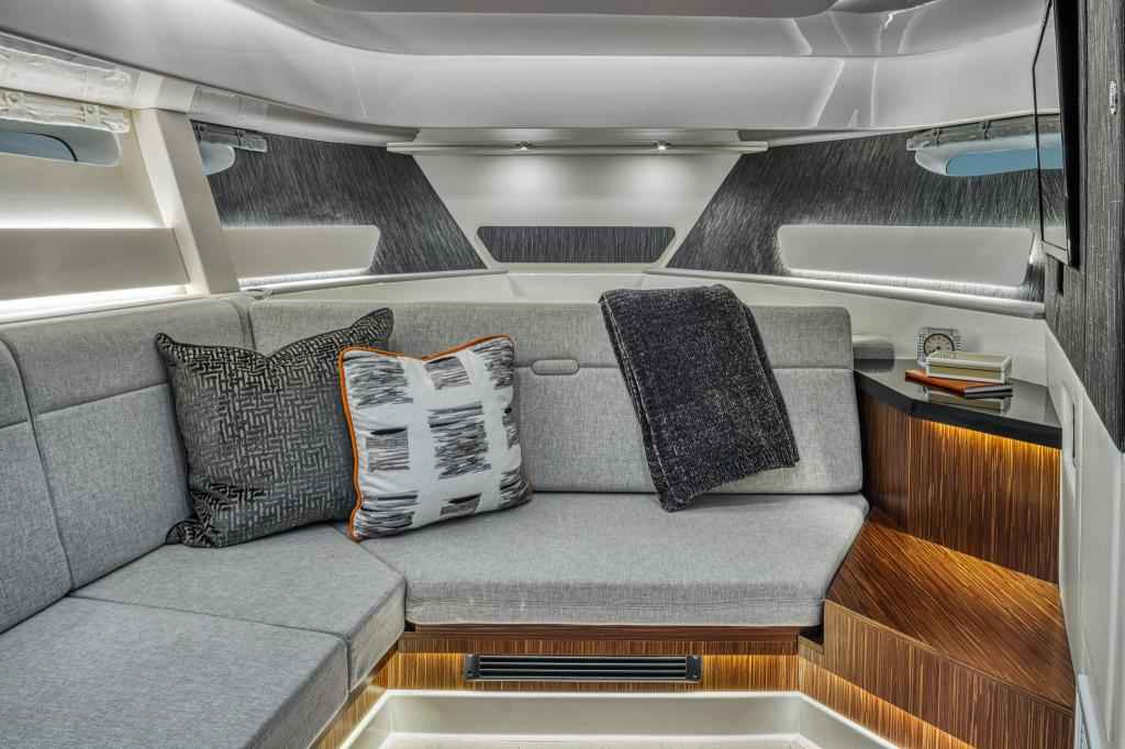 Motorboot Sea Ray Sundancer (DA) 370
