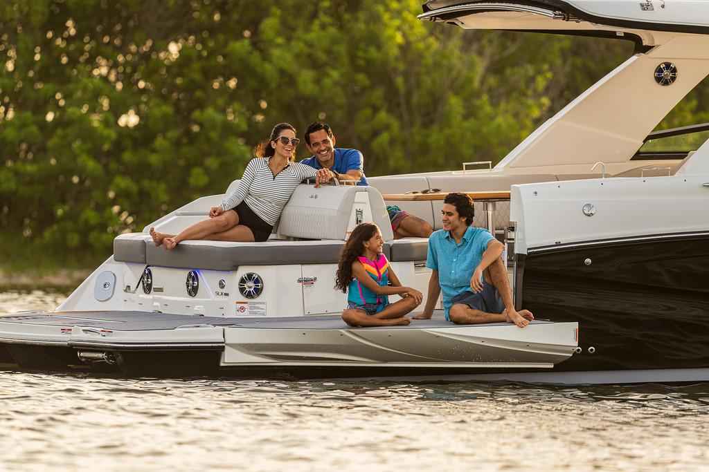Motorboot Sea Ray SLX 400 ENTERTAINER (NEU auf Bestellung)